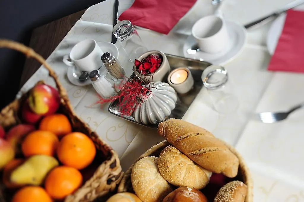 Hotel Kapeller Innsbruck 3*,  Austria